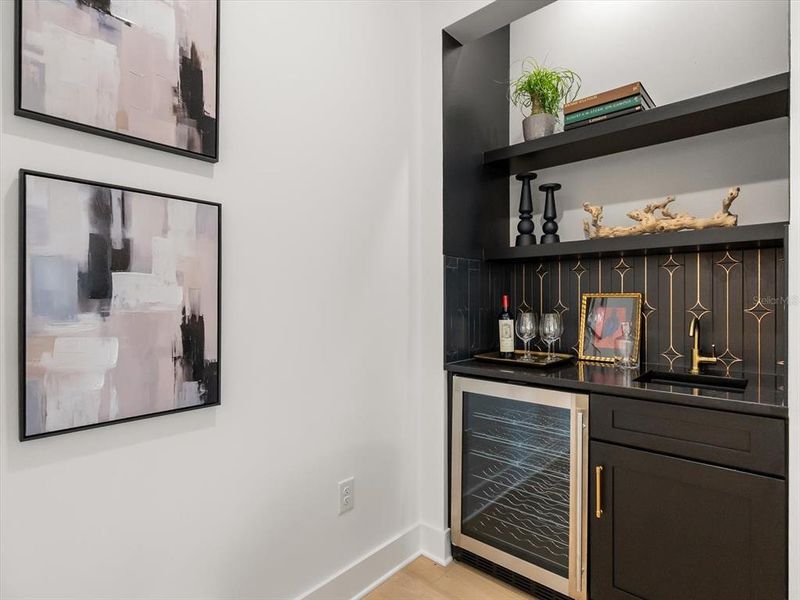 Furnished interior view inside a new home in , Orlando (Image 53).