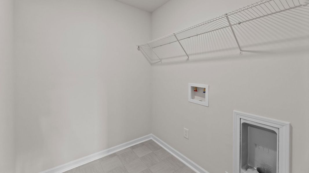 Spacious, unfurnished interior of a new home in Ridgewood Farms, Winterville (Image 24).