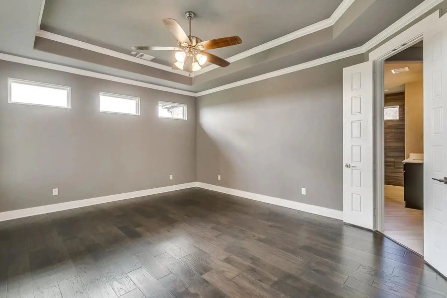 Representative unfurnished interior of a home built from the The Carter by Elmwood Custom Homes in Ranch at Stone Hill, Waxahachie (Image 29).
