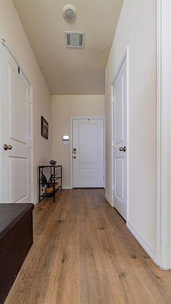 Spacious, unfurnished interior of a new home in , Princeton (Image 11).