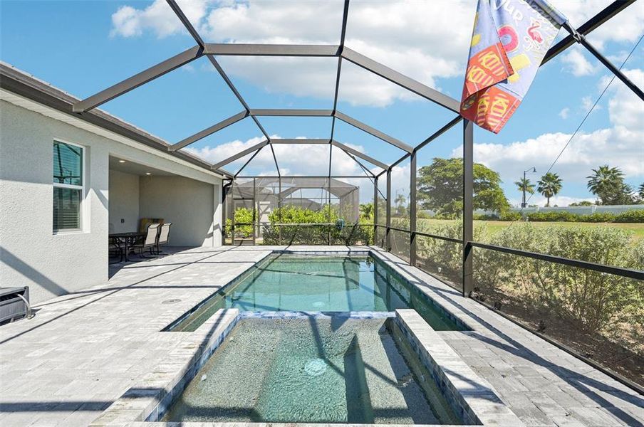 Exterior details and patio area of a home in , Venice (Image 30).