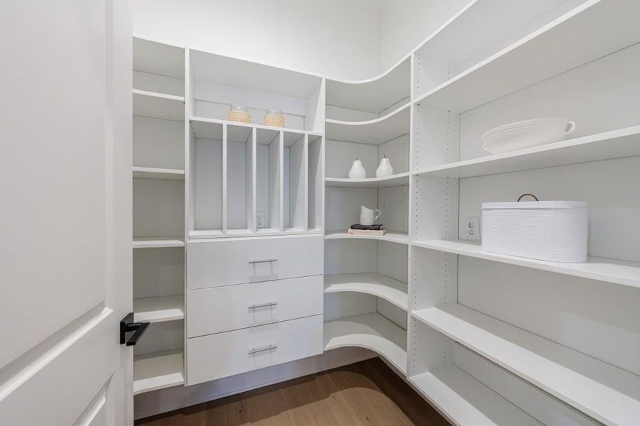 Furnished interior view inside a new home in , Alpharetta (Image 51).