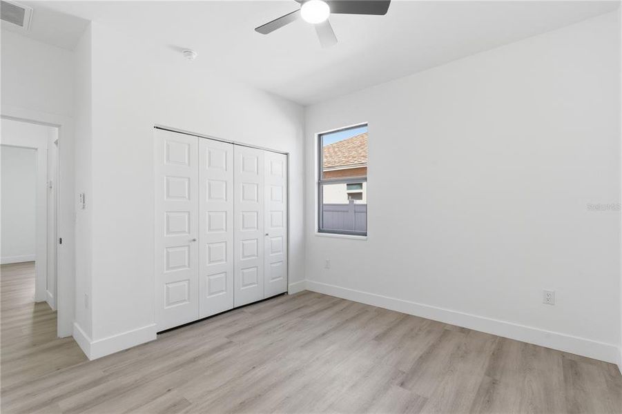 Spacious, unfurnished interior of a new home in , Pinellas Park (Image 25).