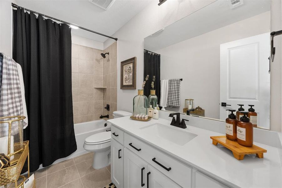 Furnished interior view inside a new home in Somercrest, Midlothian (Image 17).