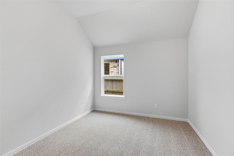 Spacious, unfurnished interior of a new home in Brookewater, Rosenberg (Image 27).