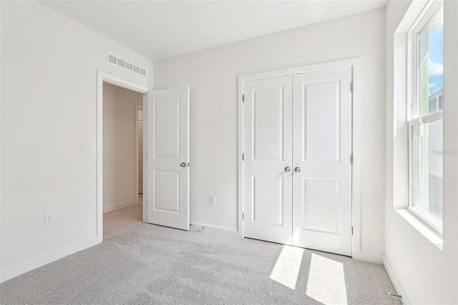 Spacious, unfurnished interior of a new home in Hamilton Bluff, Haines City (Image 22).