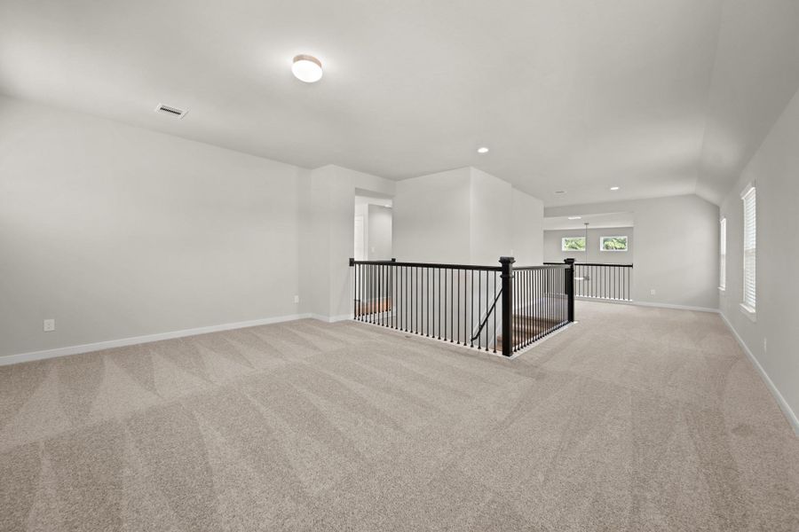 Spacious, unfurnished interior of a new home in Grand Oaks – The Cove, Houston (Image 11).