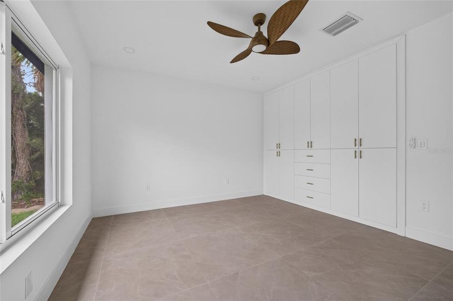 Spacious, unfurnished interior of a new home in , Port Charlotte (Image 35). Spacious, unfurnished interior of a new home in , Port Charlotte (Image 35).