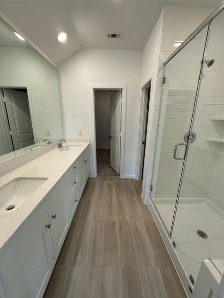 **Photos are representative only. This is not the actual homesite.**