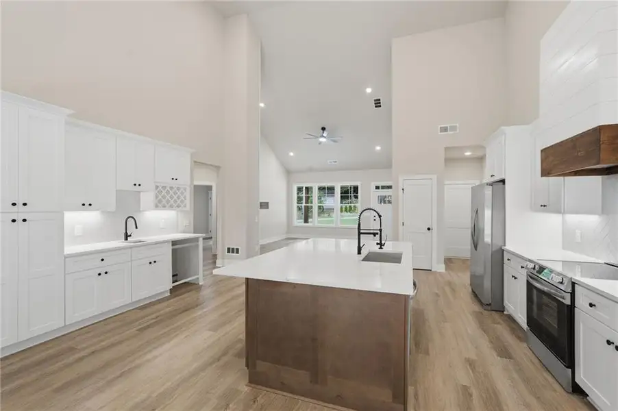 Furnished interior view inside a new home in , Gainesville (Image 6).