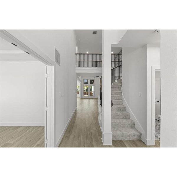 Spacious, unfurnished interior of a new home in Trails at Cottonwood Creek, Rowlett (Image 20).