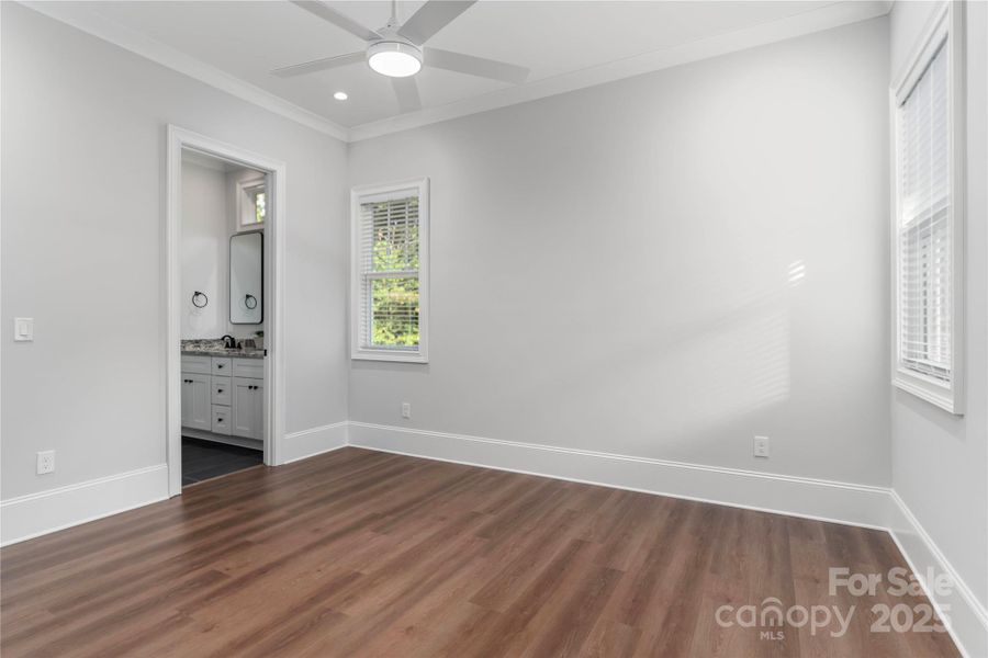 Apartment Primary Suite