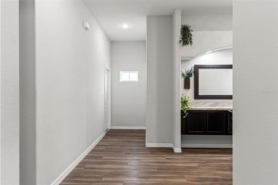 Spacious, unfurnished interior of a new home in , Weeki Wachee (Image 22).