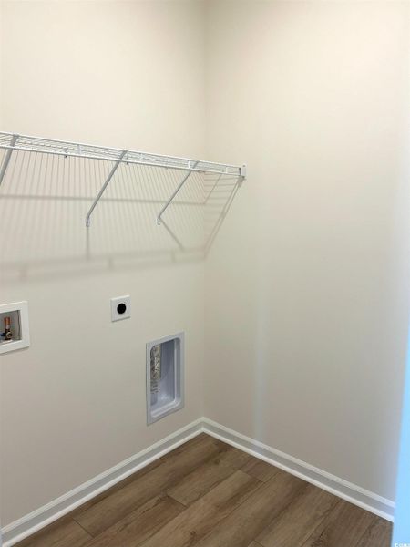 Spacious, unfurnished interior of a new home in Edgefield, Loris (Image 11).