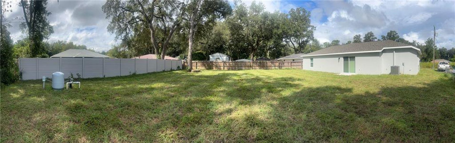 Image 27 of a home in . Image 27 of a home in .