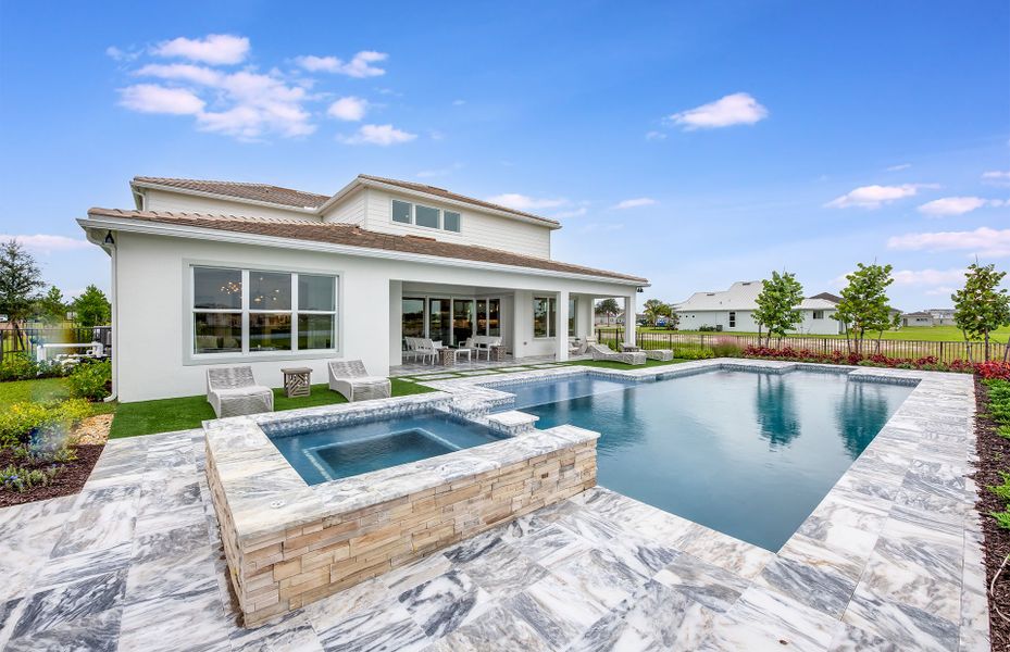 Main House Private Backyard Oasis