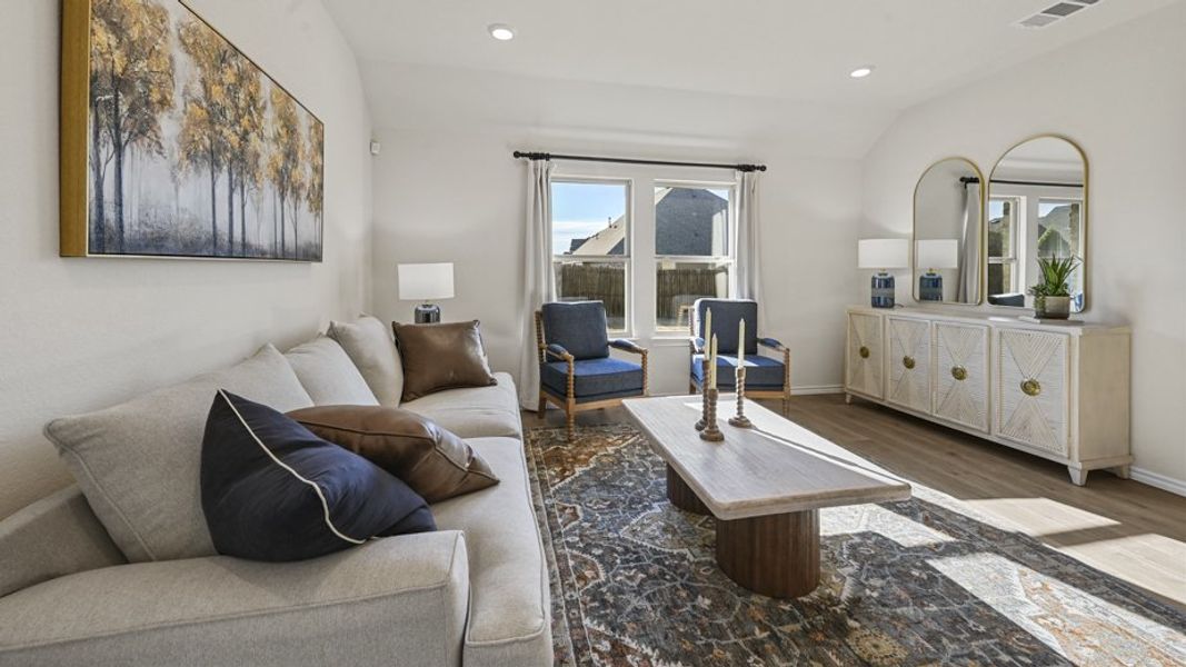 Furnished interior view inside a new home in Saddlebrook, Waxahachie (Image 7).