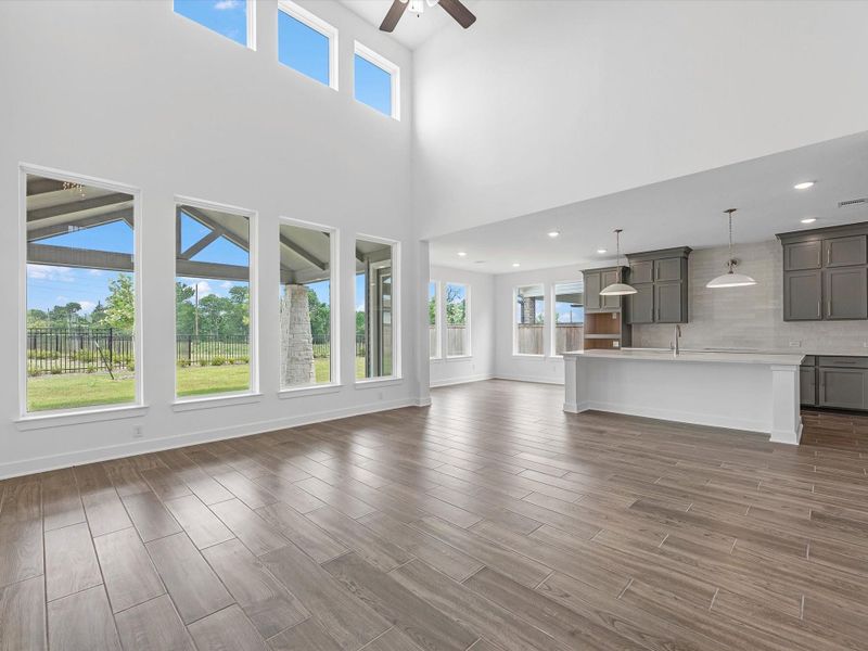 Representative image. Features, specifications, selections and colors may vary.