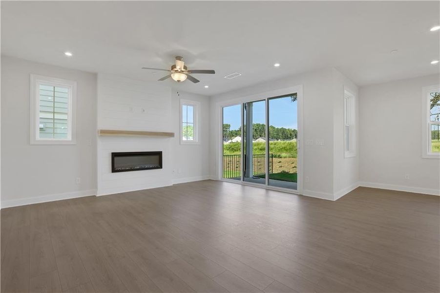 Spacious, unfurnished interior of a new home in Poppy at GreenHouse, Marietta (Image 15).