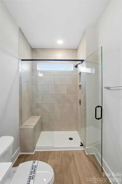 Guest bathroom on the main