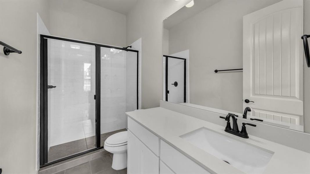 Furnished interior view inside a new home in Freeman Ranch, Weatherford (Image 5).