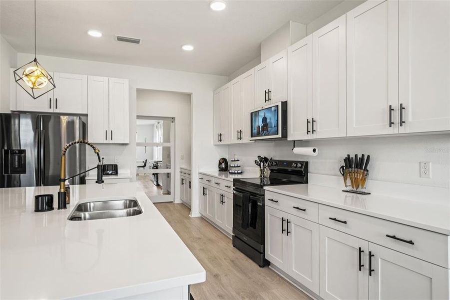 Furnished interior view inside a new home in , Wesley Chapel (Image 10).