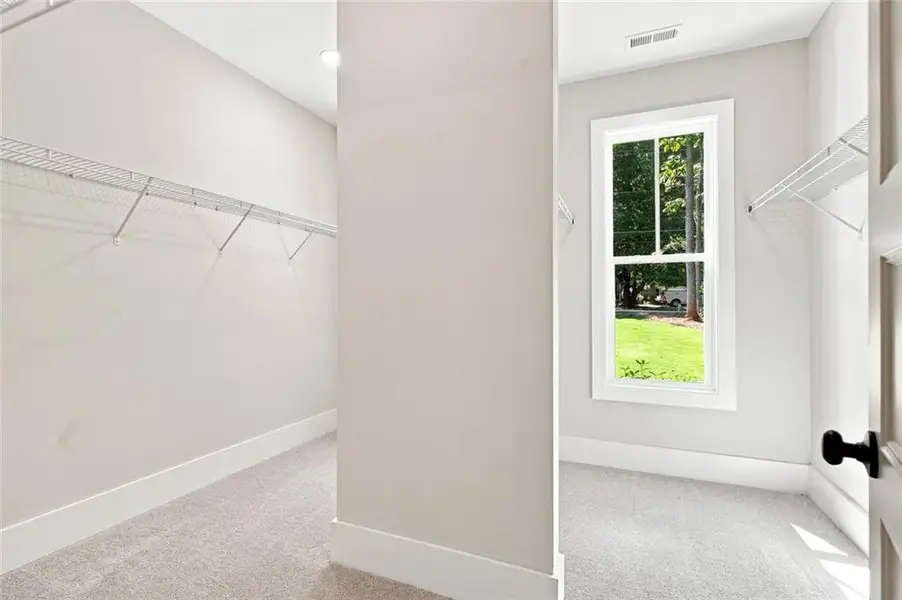 Spacious, unfurnished interior of a new home in , Marietta (Image 23).