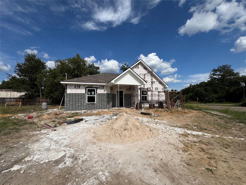 Image 3 of a home in . Image 3 of a home in .