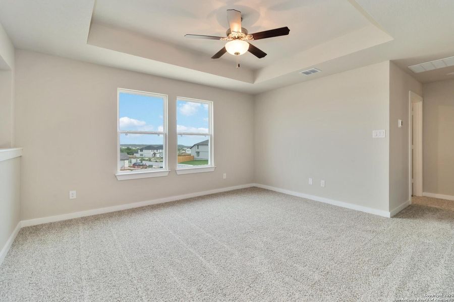 Spacious, unfurnished interior of a new home in Hunters Ranch, San Antonio (Image 12). Spacious, unfurnished interior of a new home in Hunters Ranch, San Antonio (Image 12).