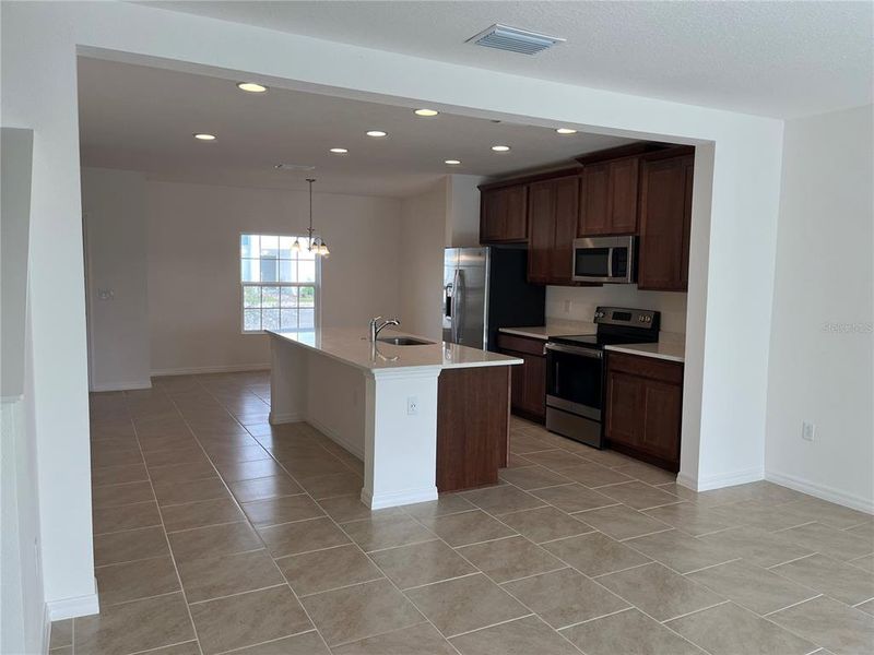 Kitchen / Dining Area