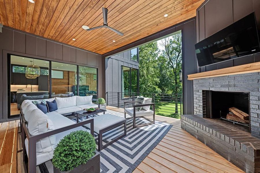 Exterior details and patio area of a home in , Atlanta (Image 32).