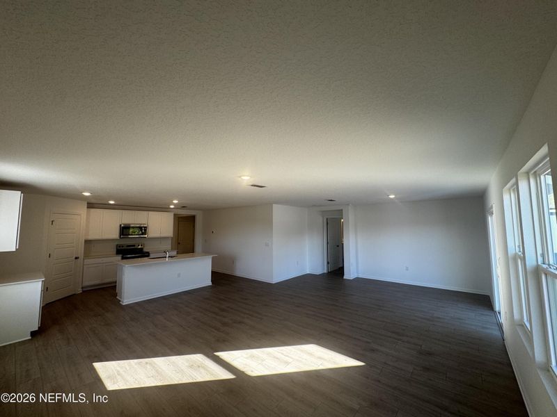 Spacious, unfurnished interior of a new home in The Arbors, Jacksonville (Image 42).