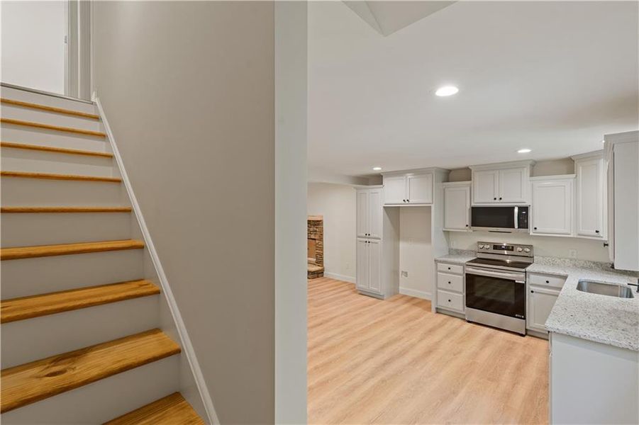 Image 35 of a home in .