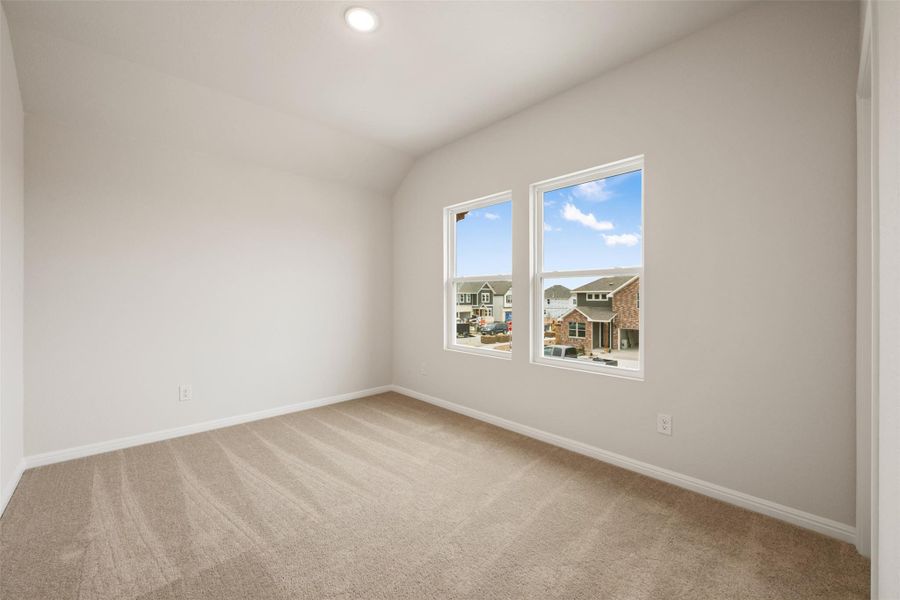 Spacious, unfurnished interior of a new home in Patterson Ranch, Georgetown (Image 27).