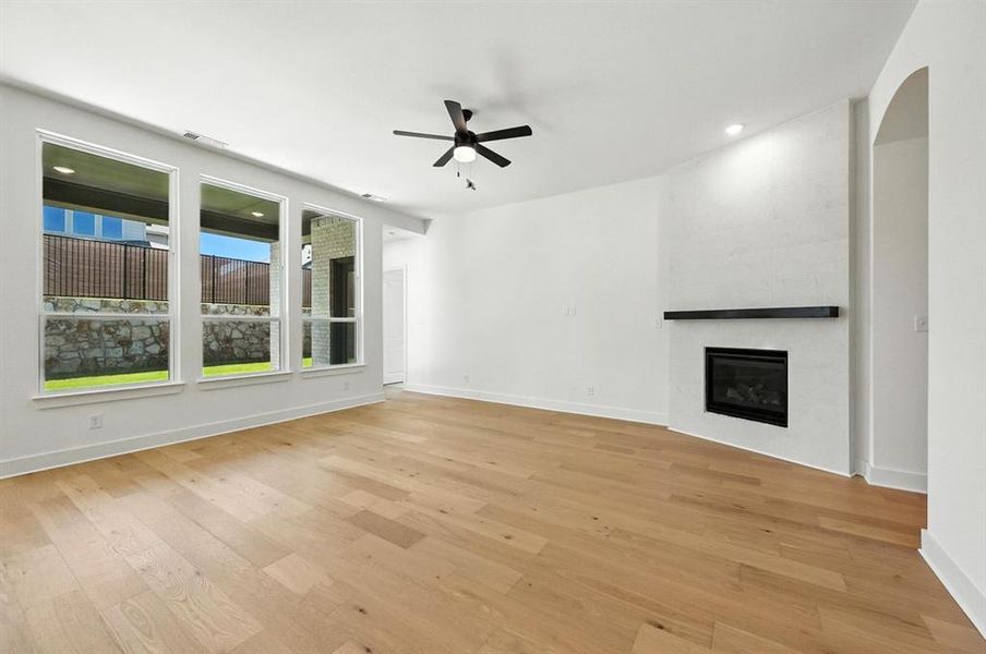 Spacious, unfurnished interior of a new home in Thompson Farms: 60ft. lots, Van Alstyne (Image 24). Spacious, unfurnished interior of a new home in Thompson Farms: 60ft. lots, Van Alstyne (Image 24).