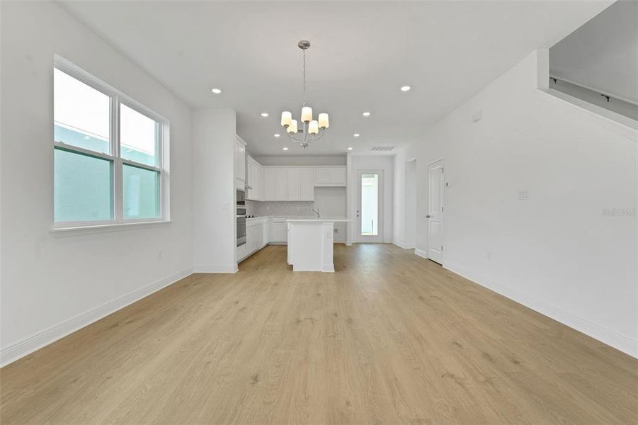 Spacious, unfurnished interior of a new home in Crossroads at Kelly Park, Apopka (Image 29).