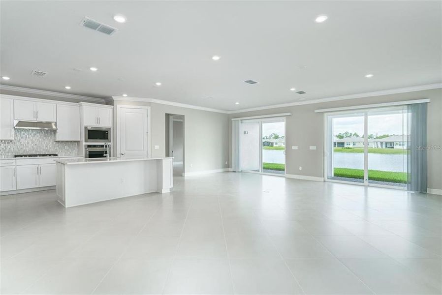 Spacious, unfurnished interior of a new home in , St. Cloud (Image 26).