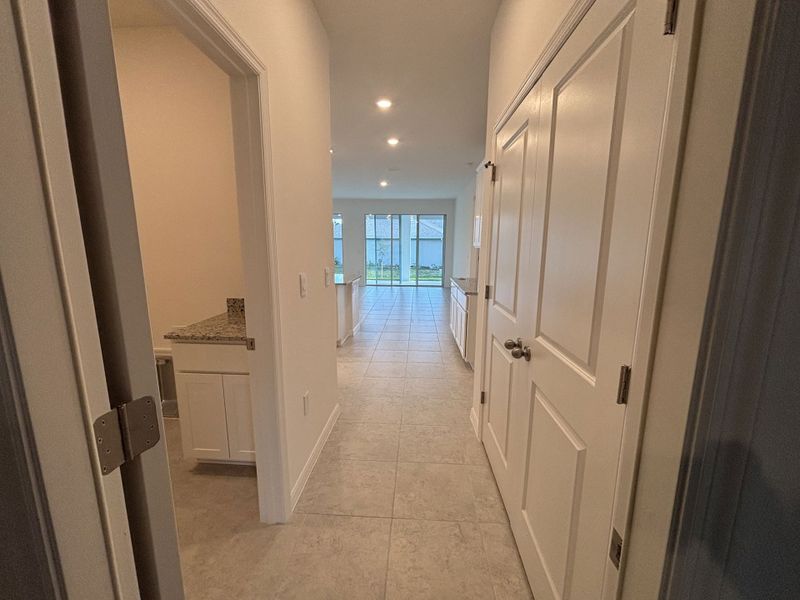 Spacious, unfurnished interior of a new home in Lehigh Acres, Lehigh Acres (Image 30).