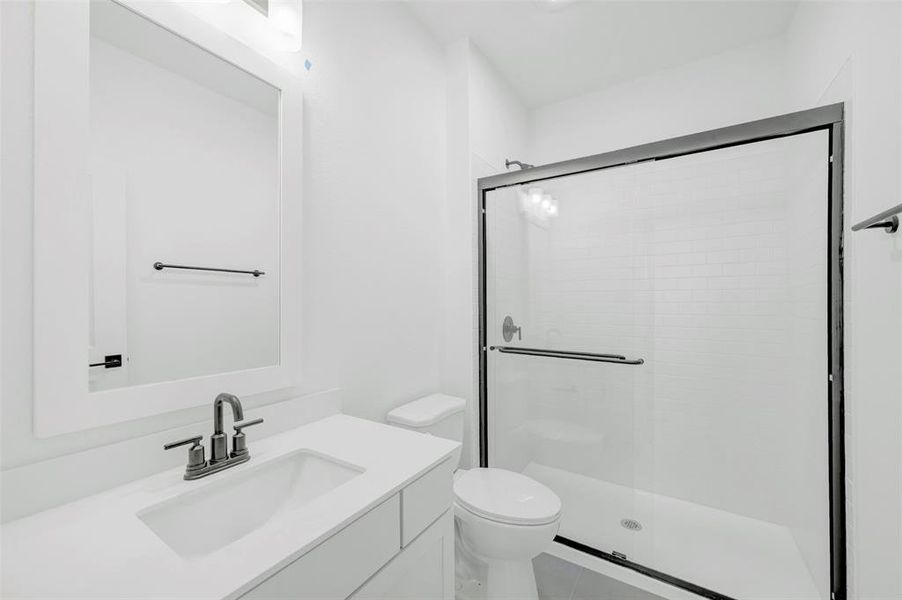 Furnished interior view inside a new home in Timberbrook, Justin (Image 19).