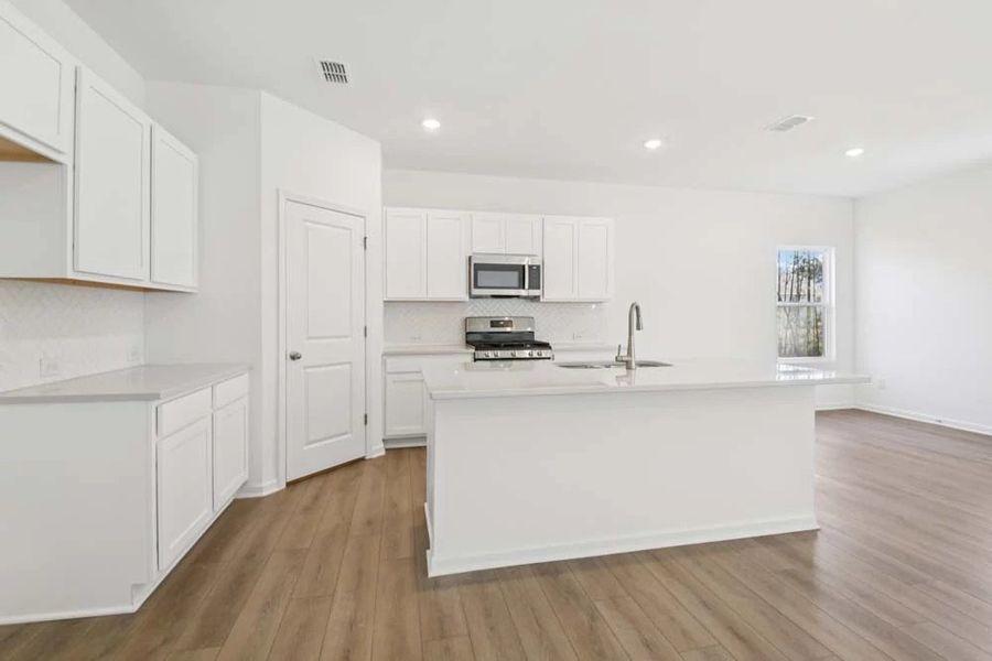 Kitchen featuring Timeless Collection Finishes Kitchen featuring Timeless Collection Finishes