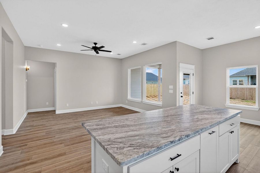 Spacious, unfurnished interior of a new home in , Snook (Image 20).