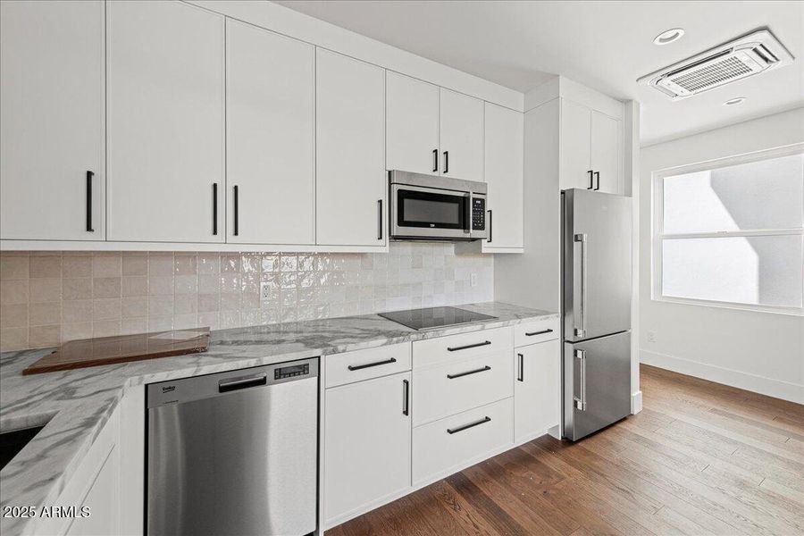 35-6918 E 2nd St 35 35-6918 E 2nd St 35