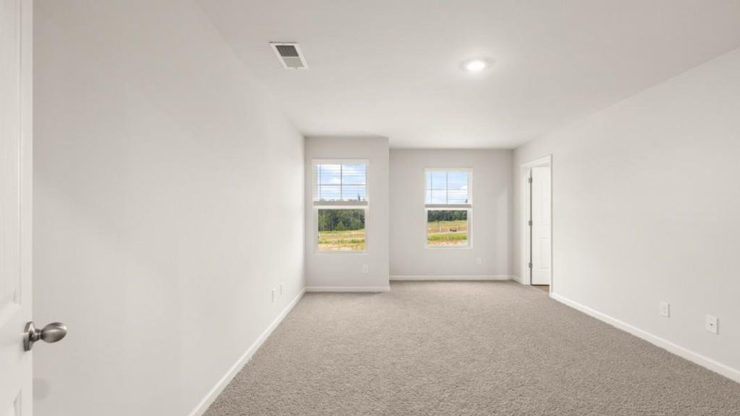 Spacious, unfurnished interior of a new home in Carlton, Douglasville (Image 12).