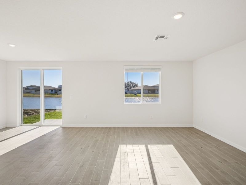 Spacious, unfurnished interior of a new home in Oakfield Trails - Classic Series, Parrish (Image 10).