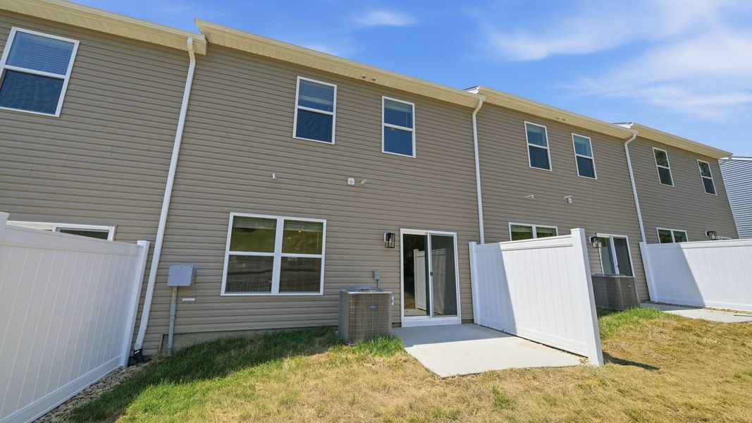 Exterior details and patio area of a home in Cherokee Crossing, Kodak (Image 3). Exterior details and patio area of a home in Cherokee Crossing, Kodak (Image 3).