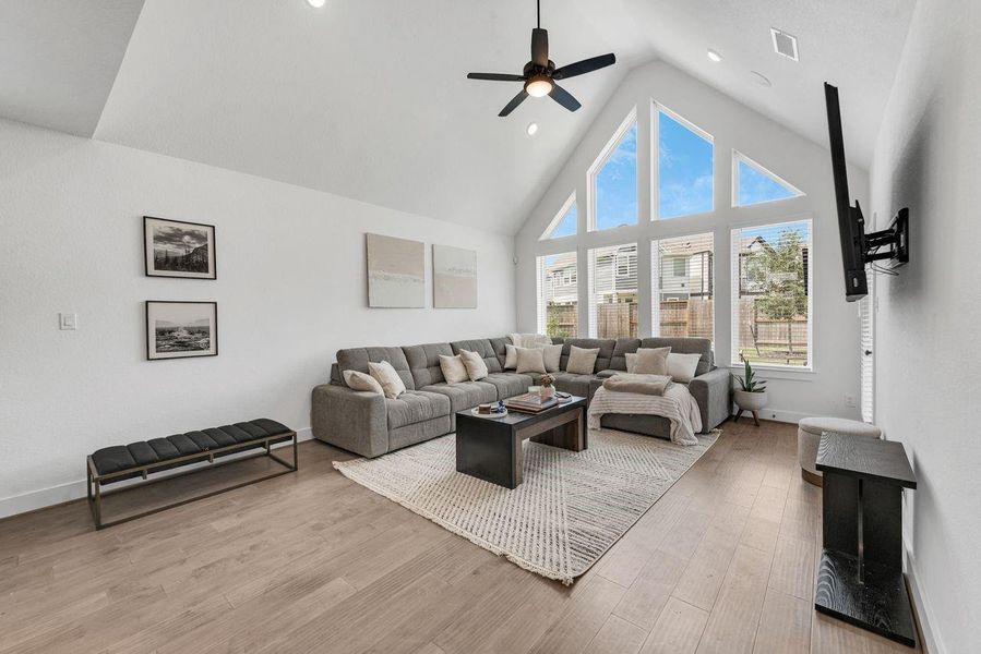 Furnished interior view inside a new home in Meridiana 40', 65', Manvel (Image 17).