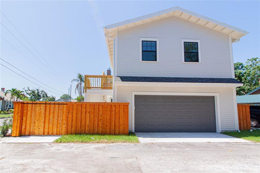 Front exterior of a new home in , St. Petersburg, FL, highlighting curb appeal (Image 19).
