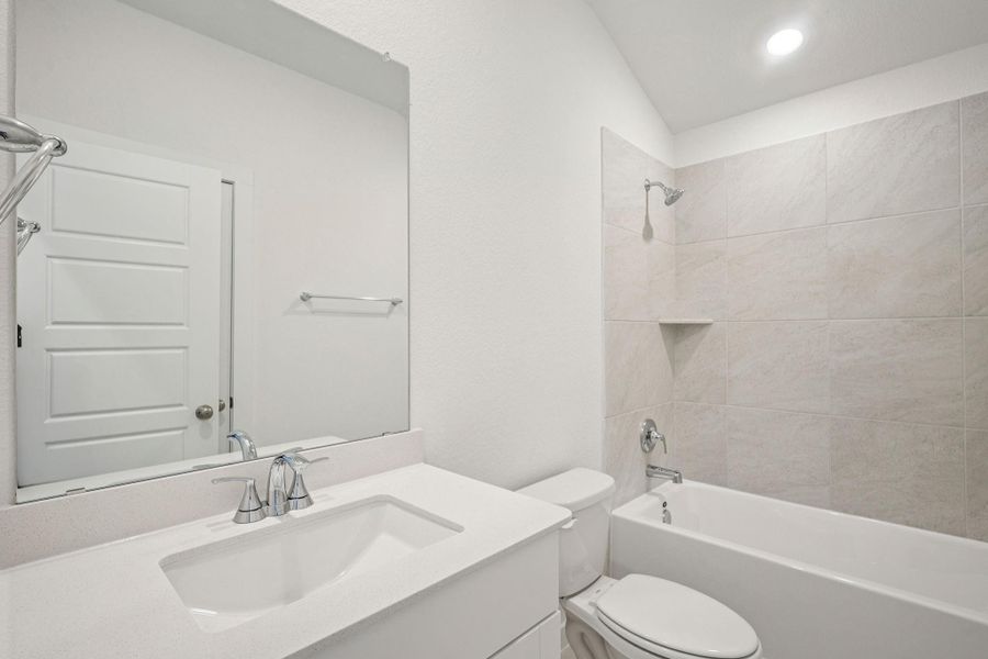 Furnished interior view inside a new home in Southwinds, Baytown (Image 7). Furnished interior view inside a new home in Southwinds, Baytown (Image 7).