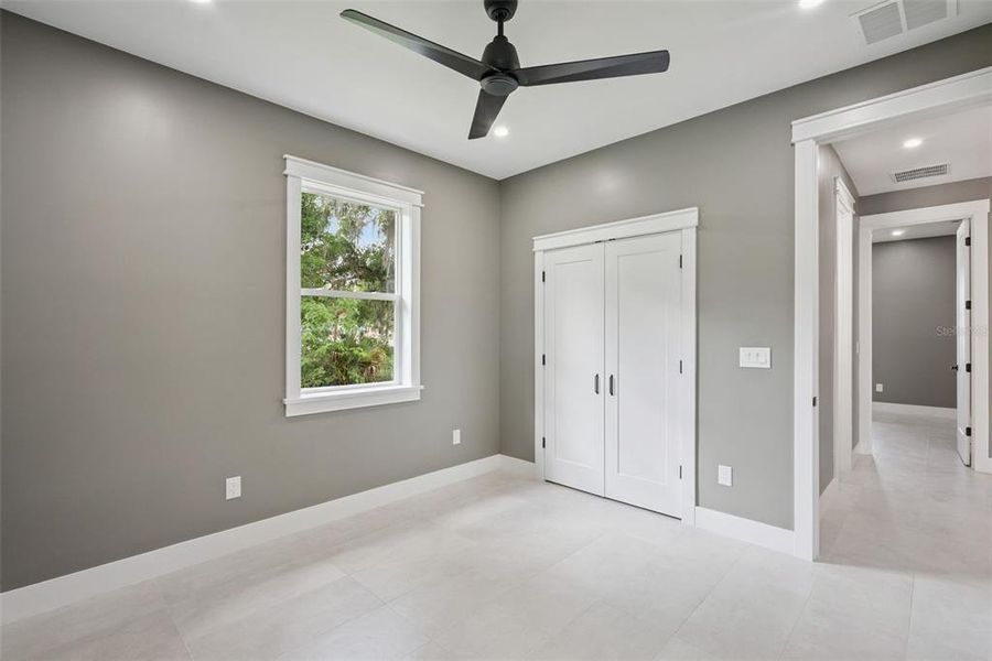 Spacious, unfurnished interior of a new home in , Apopka (Image 21).
