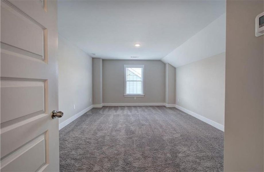 Spacious, unfurnished interior of a new home in , Cartersville (Image 17).